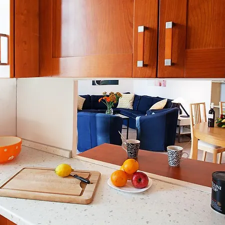 Centro Con 3 Balconi Apartmán